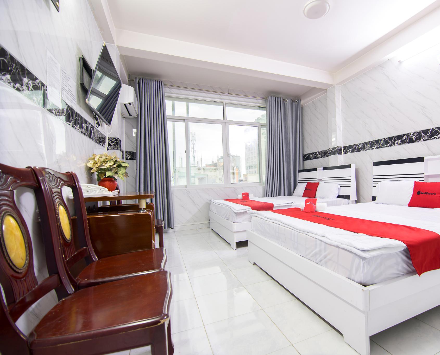 RedDoorz Plus near Ben Thanh Market Ho-Chi-Minh-Stadt Exterior foto